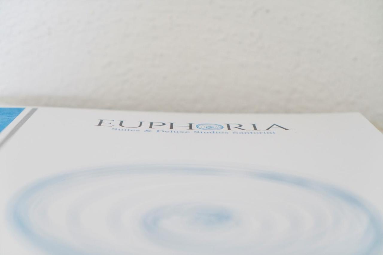 Euphoria Suites & Deluxe Studios Fira  Exterior photo
